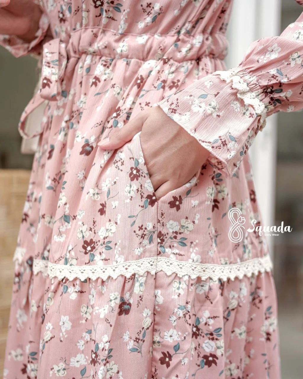 CHIC DRESS