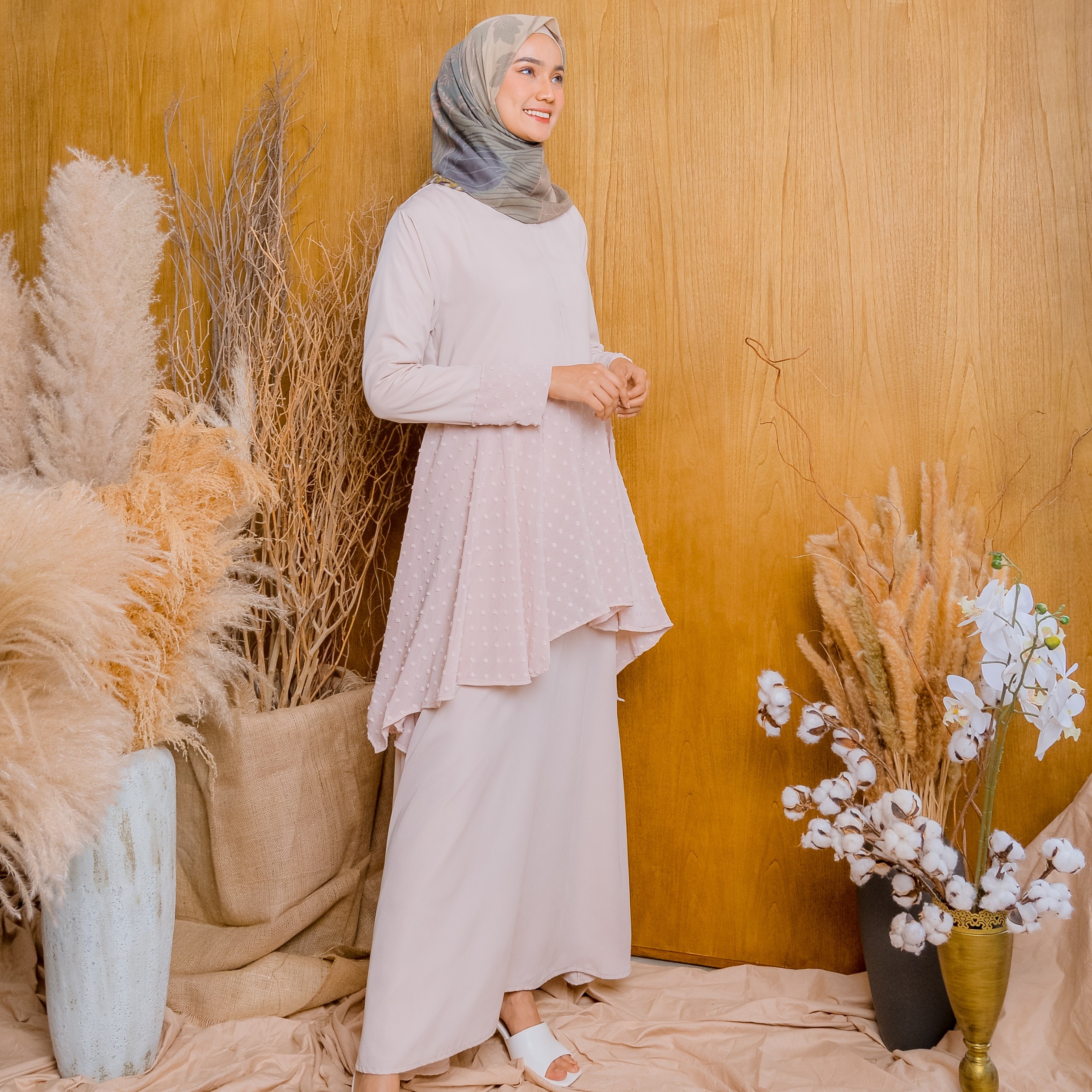 Rubiya Dress Cream