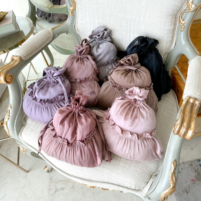 ITSMOSTLY - More Prayer Set (Mukena Silk Ruffle Kolaborasi Yure Zalina)