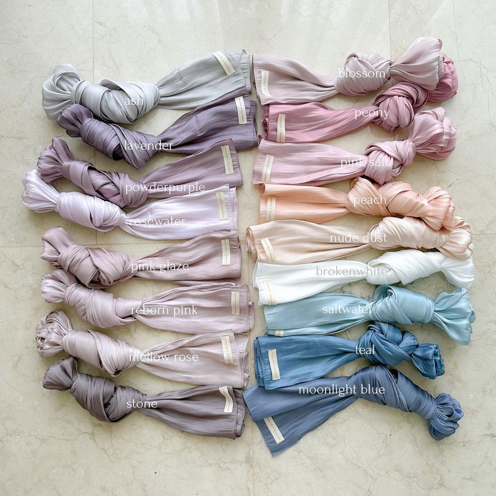 ITSMOSTLY - Luxxe Shimmer Shawl x Nasariastri (Pashmina Shimmer Silk Premium)