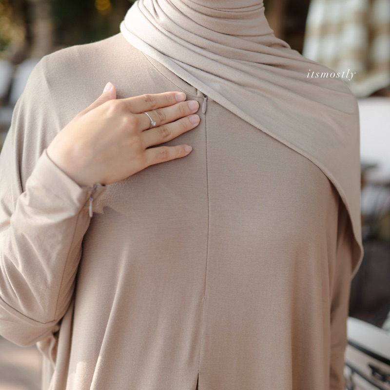 ITSMOSTLY - Hawa Basic Dress (Dress Kaos Katun Rayon Umroh Premium)