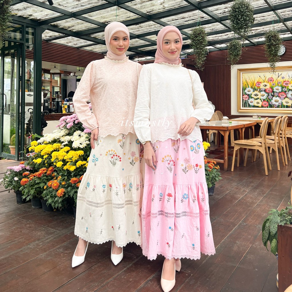 ITSMOSTLY - Flona Shirt (Embroidery Shirt)