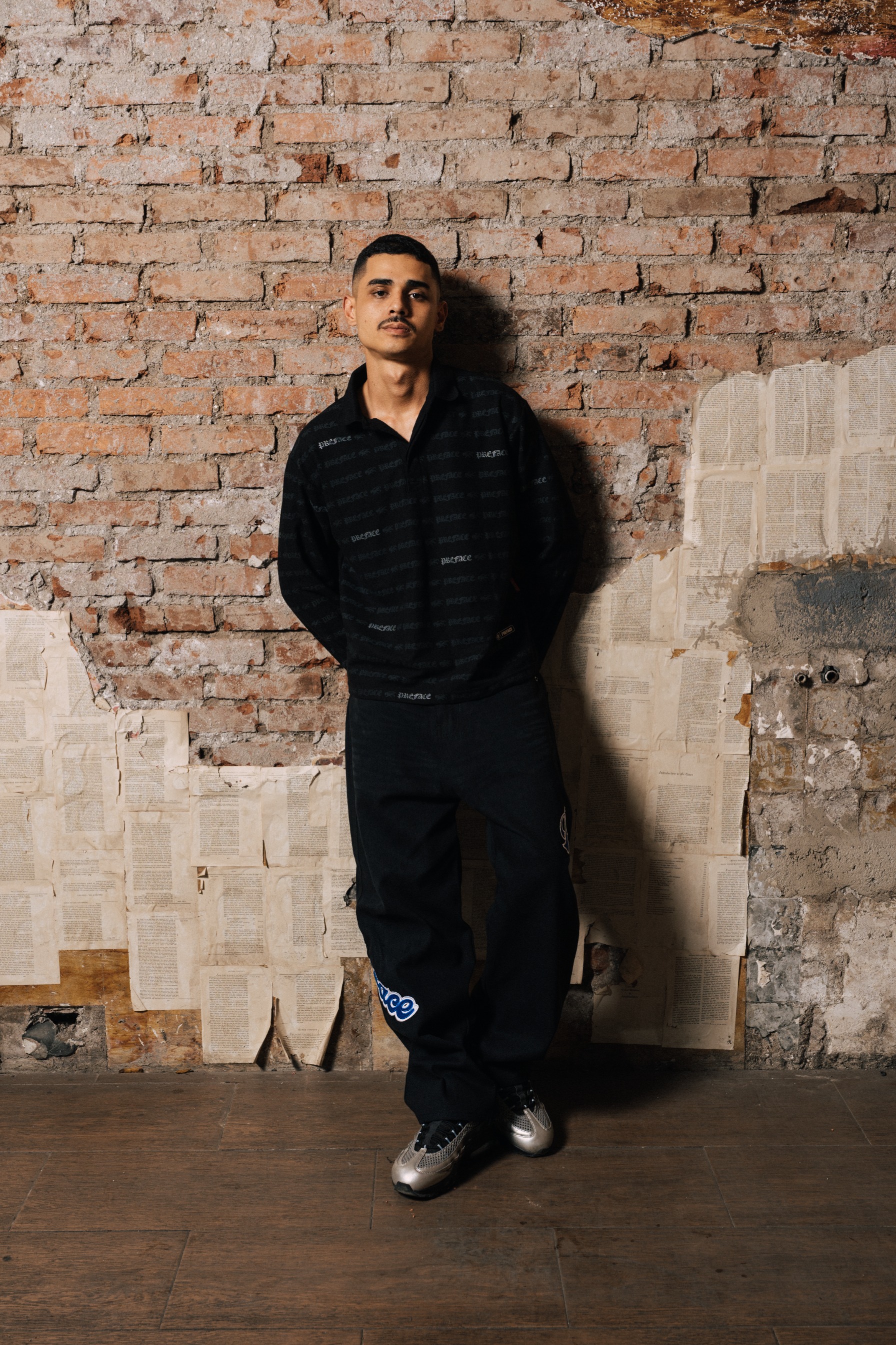 POLO LONGSLEEVE - BLACK