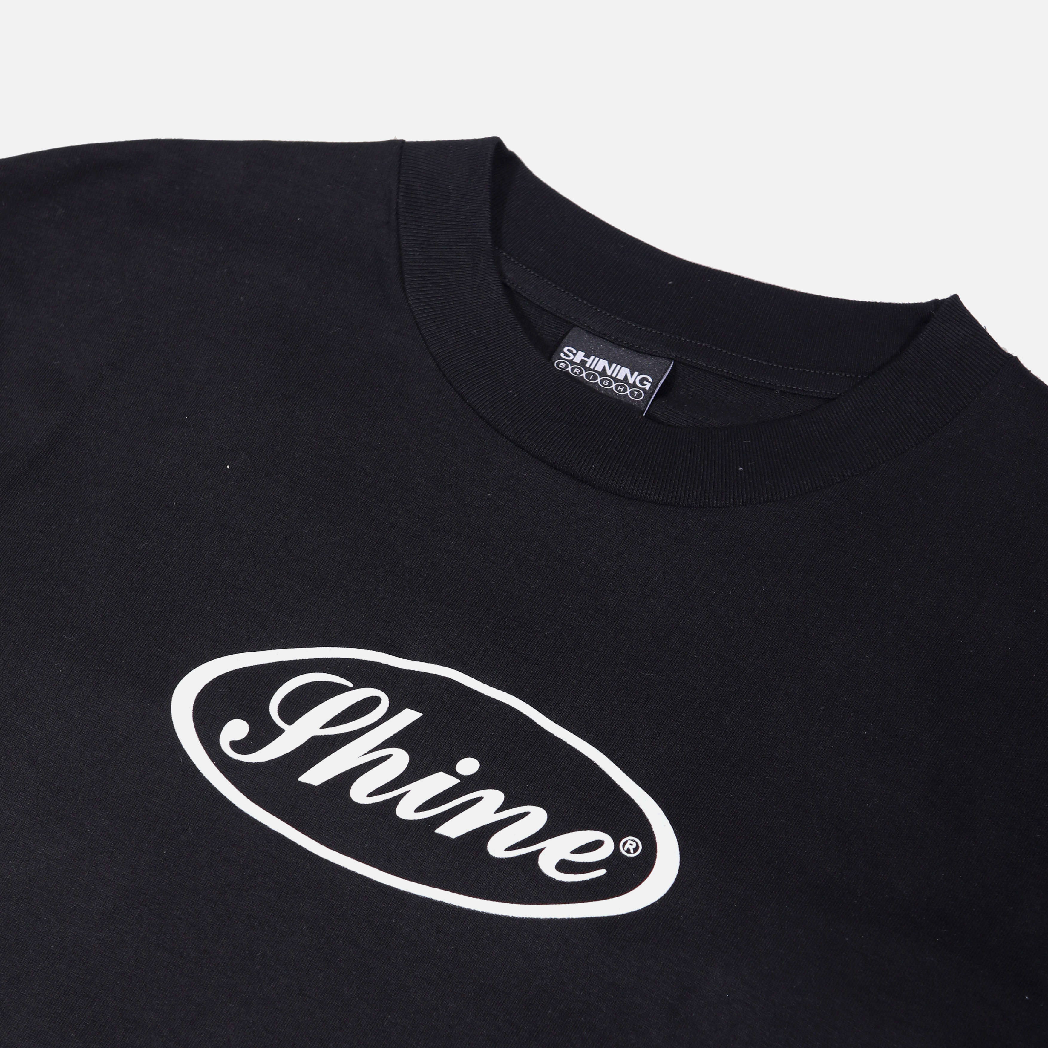 Shining Bright Ovale Tshirt - Black