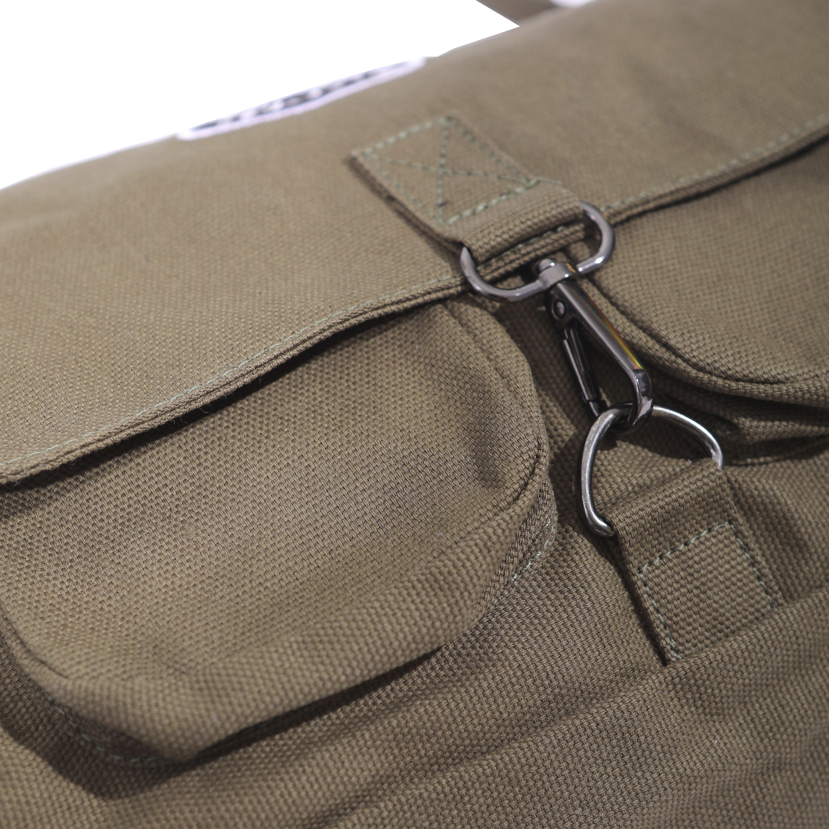 Shining Bright Med Messenger Bag - Olive