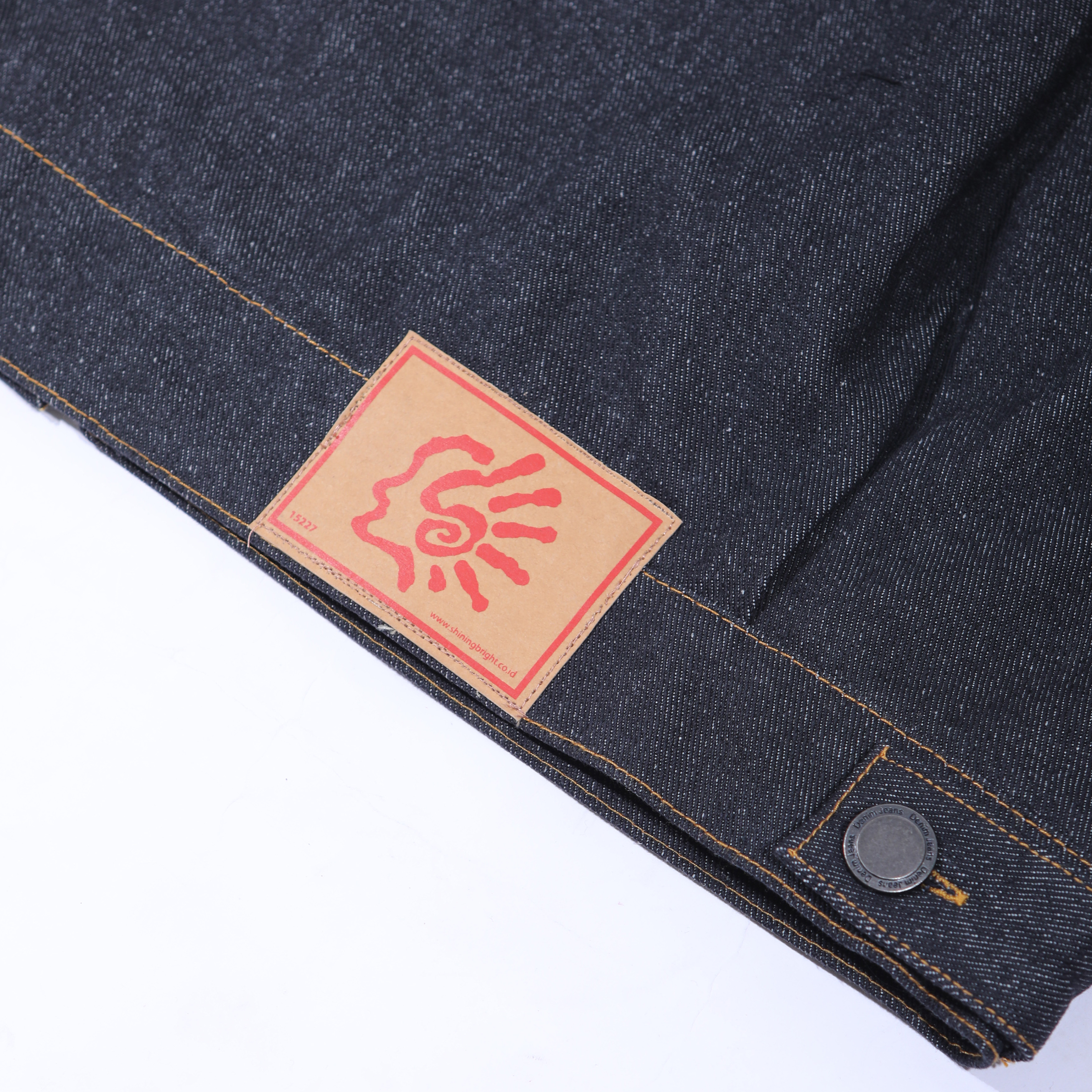 Shining Bright Pillar Trucker Denim Jacket - Black