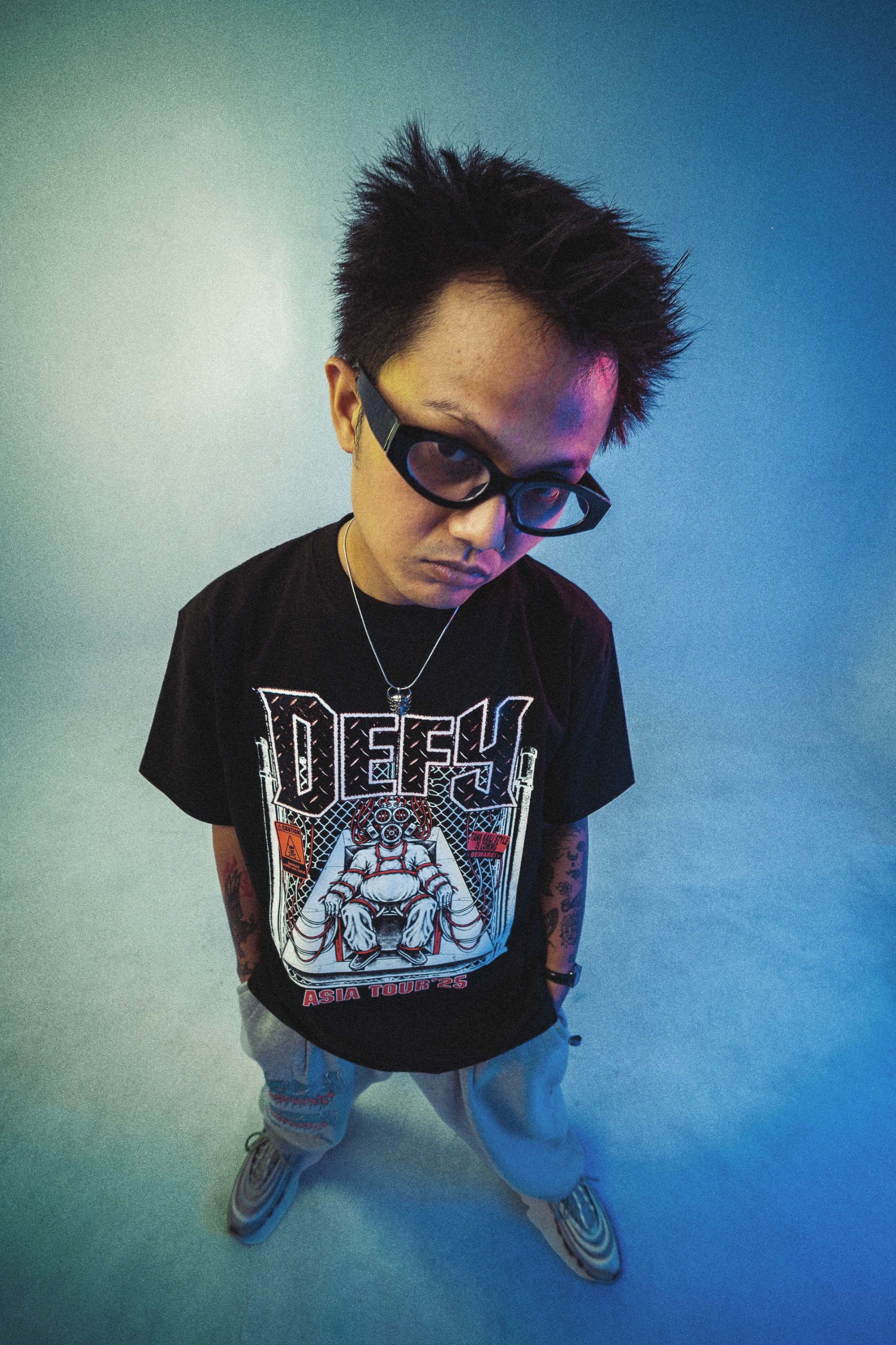 Familias® x Defy - Black T-Shirt - Defy Bc