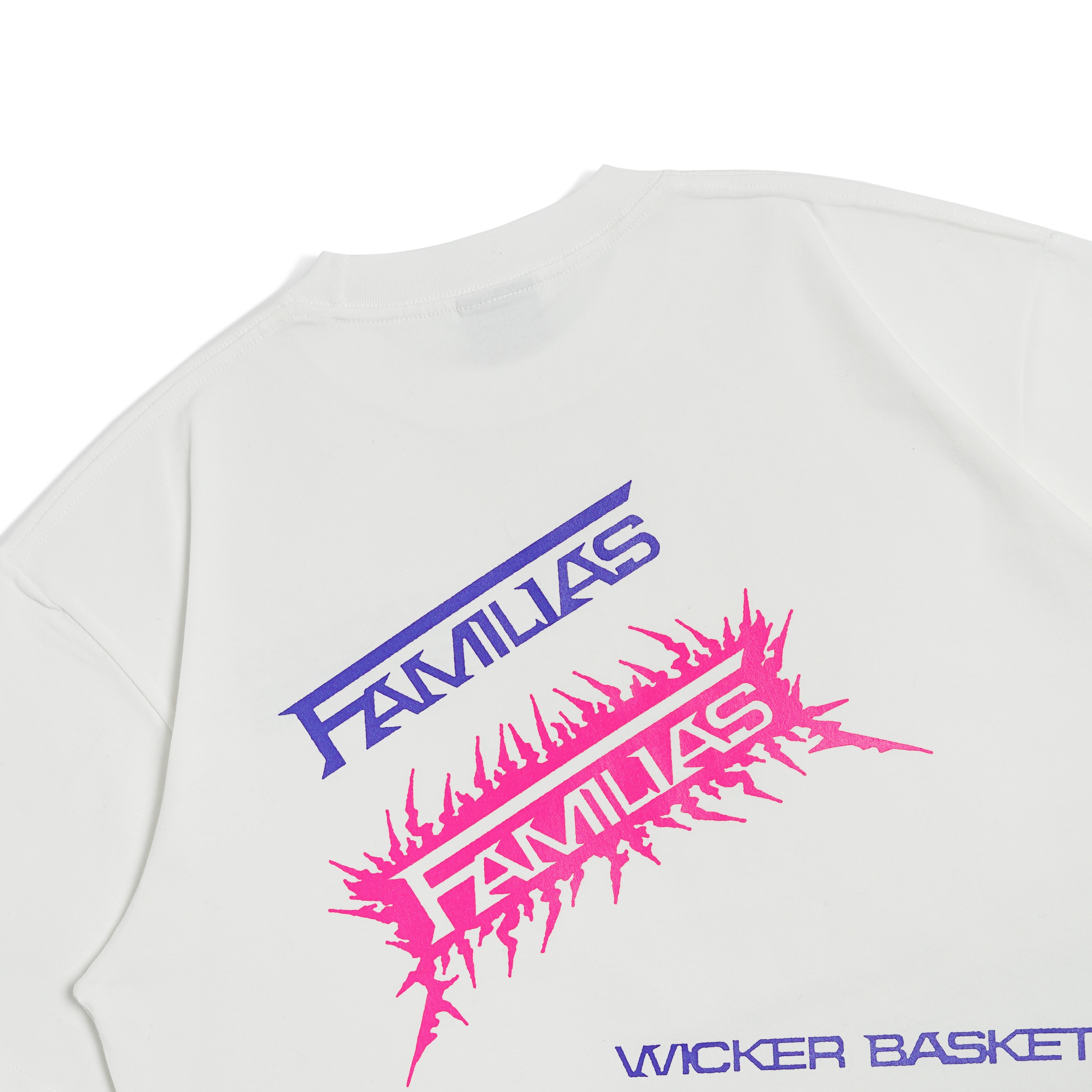 Familias® x Wicker Basket - T-Shirt - Wicker Wt