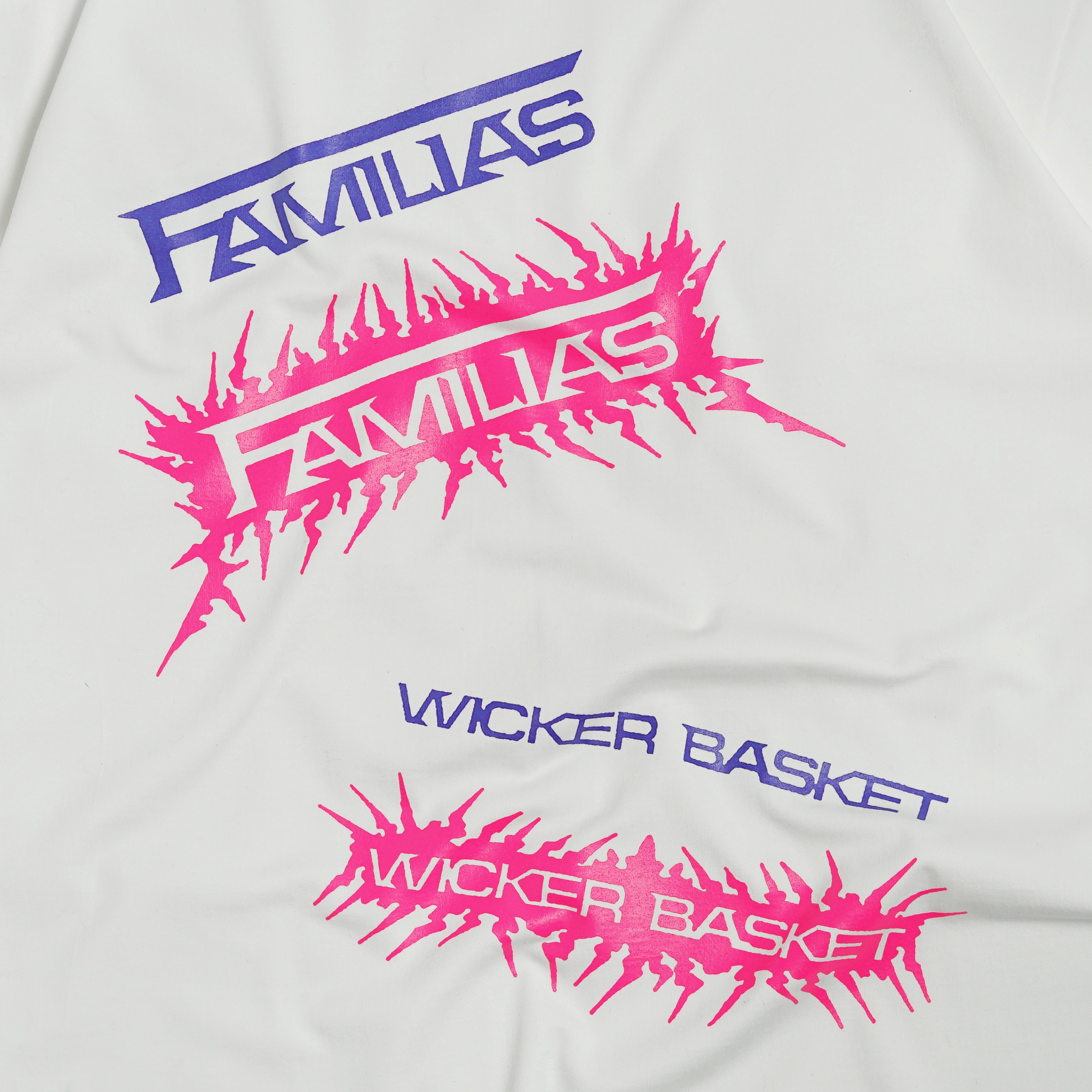 Familias® x Wicker Basket - T-Shirt - Wicker Wt