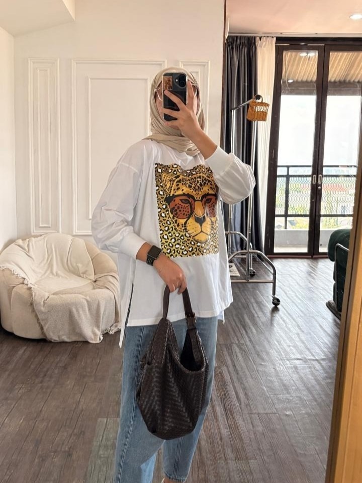 Tshirt LS White (Klik Untuk Motif Lain)