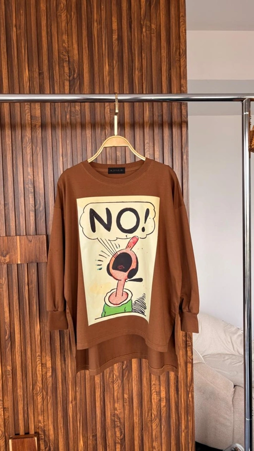 Image of Tshirt LS Brown Woman