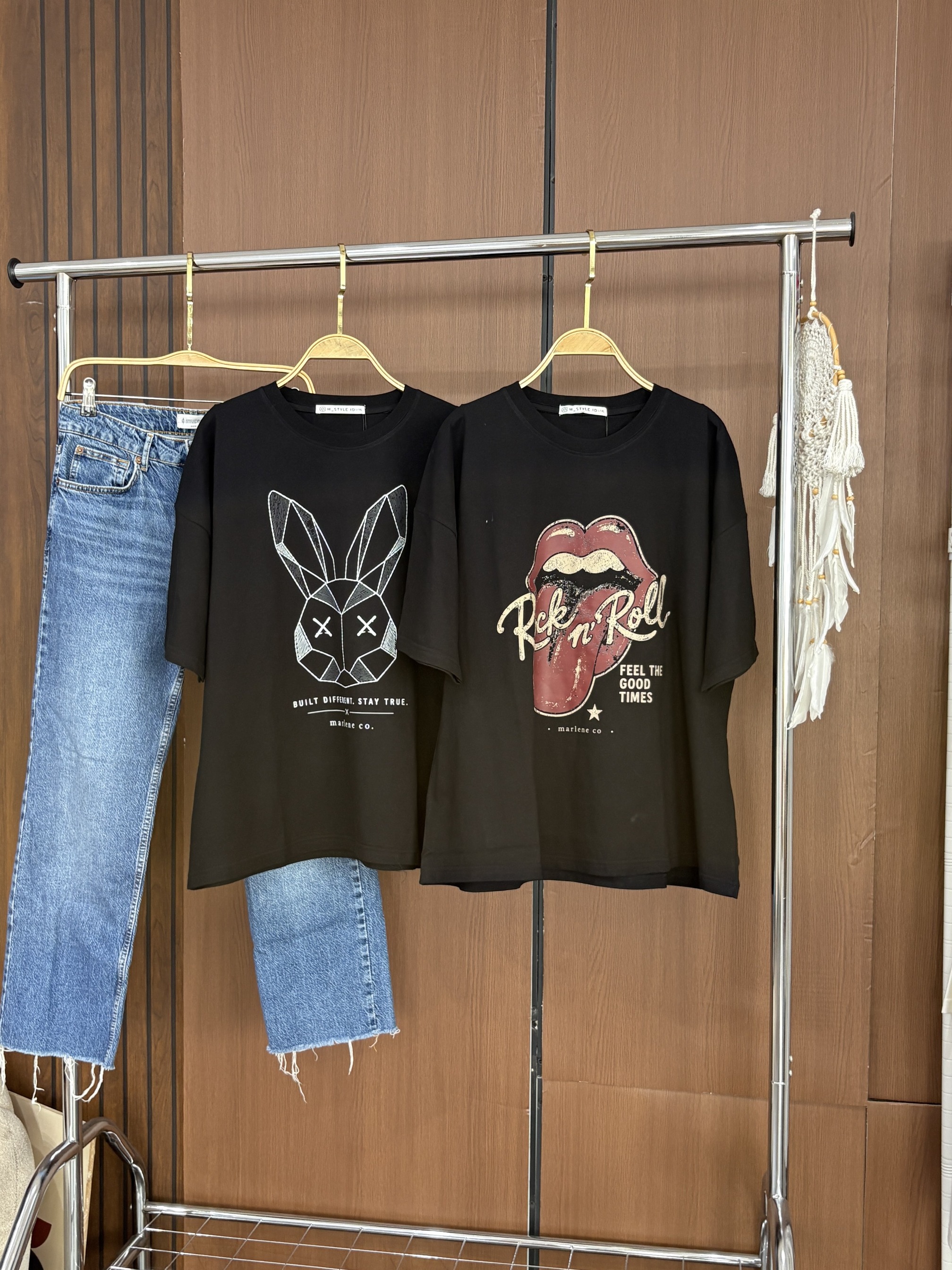 Tshirt OV Black (Oversize Wanita ada belahan disamping)
