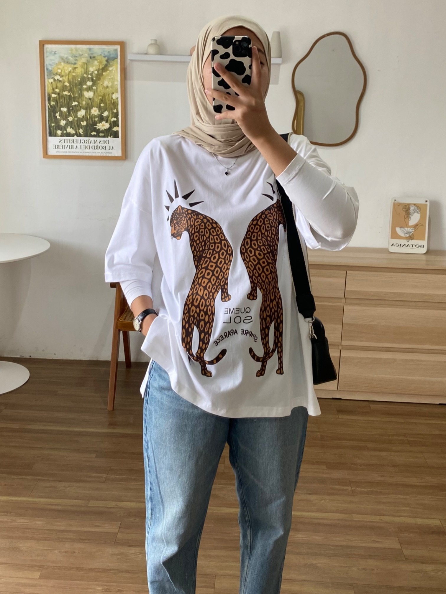 Tshirt OV White (Banyak Motif Lucu)