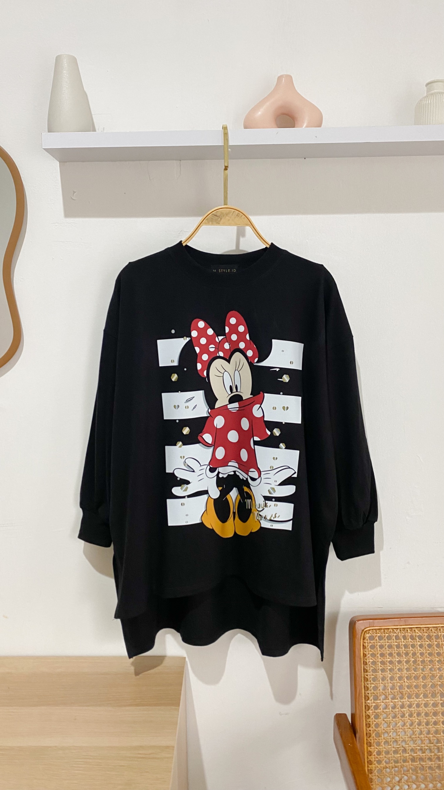 Tshirt LS Black Minnie Slay