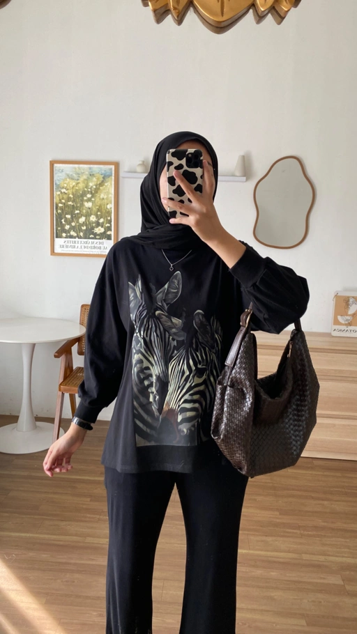 Tshirt LS Black Zebra