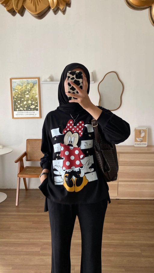 Image of Tshirt LS Black Minnie Slay