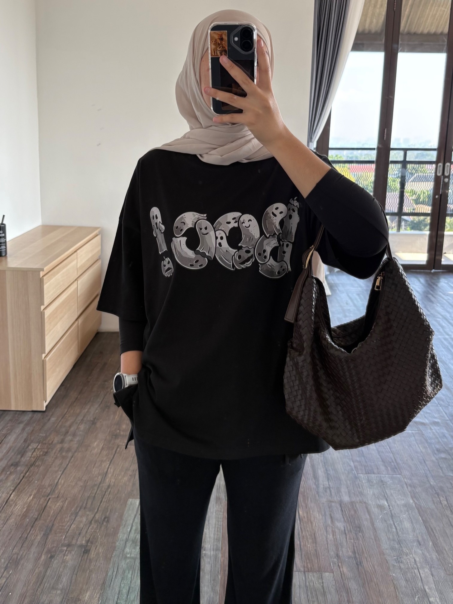 Tshirt OV Black (Oversize Wanita ada belahan disamping)