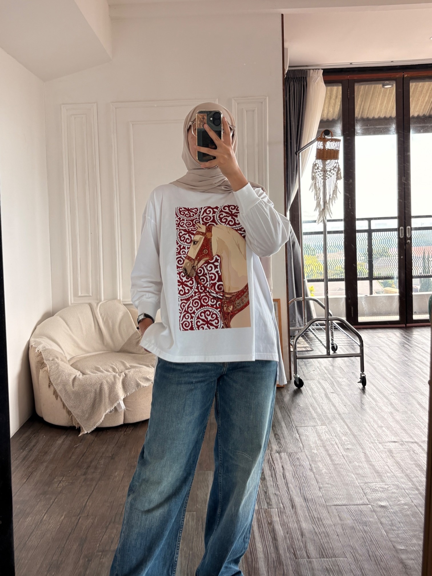 Tshirt LS White (Klik Untuk Motif Lain)