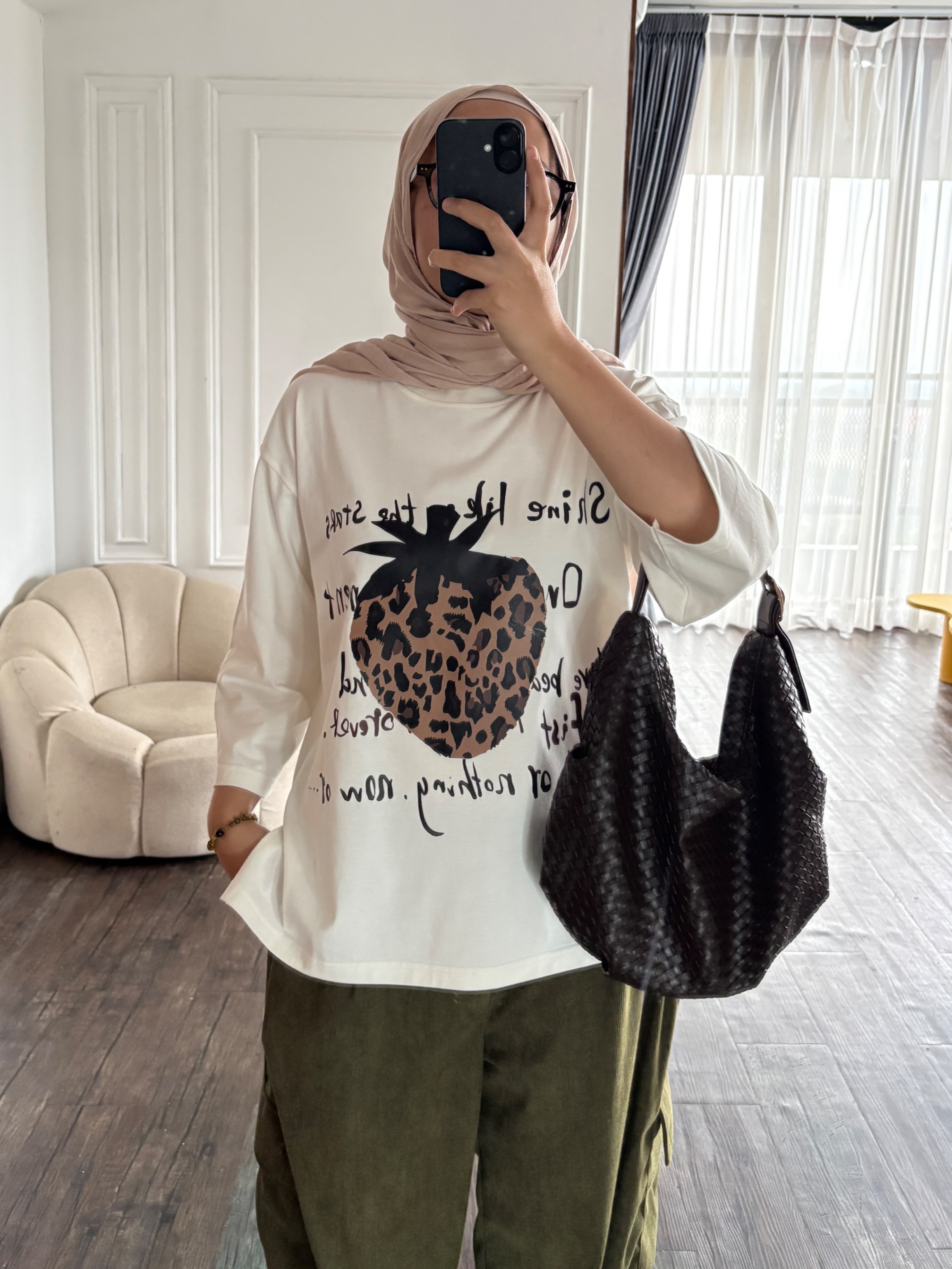 Tshirt Tee BW (Banyak Motif)