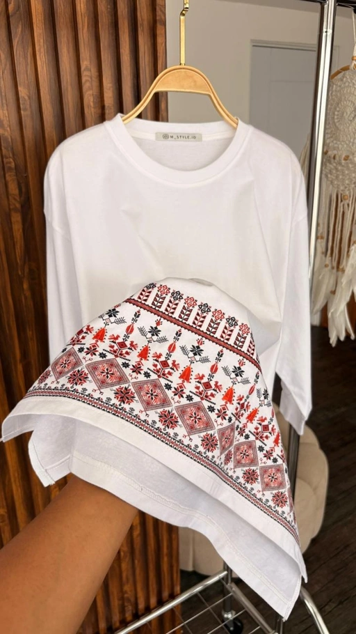 Image of Tshirt LS White Ethnic New