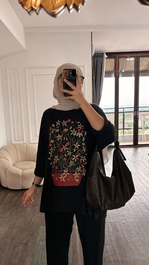 Image of Tshirt BM Black Plant Pot