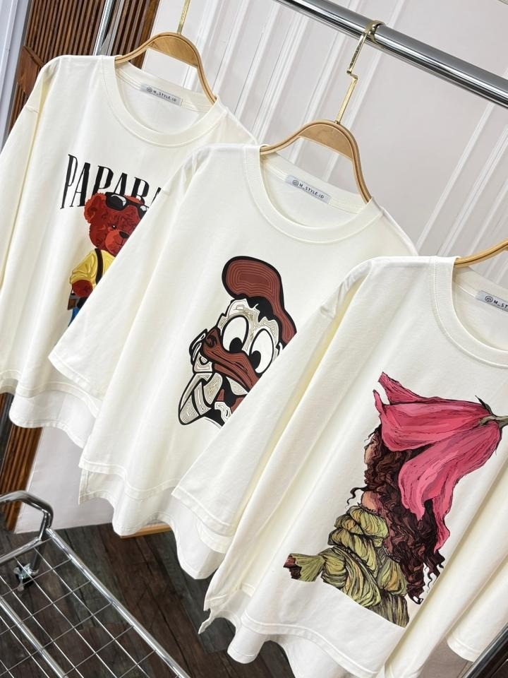 Tshirt TEE BW (Klik Untuk Motif Lain)