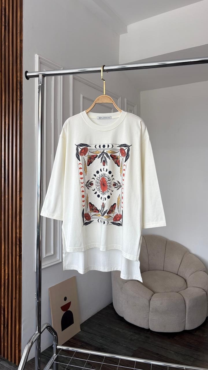 Tshirt TEE BW Moth