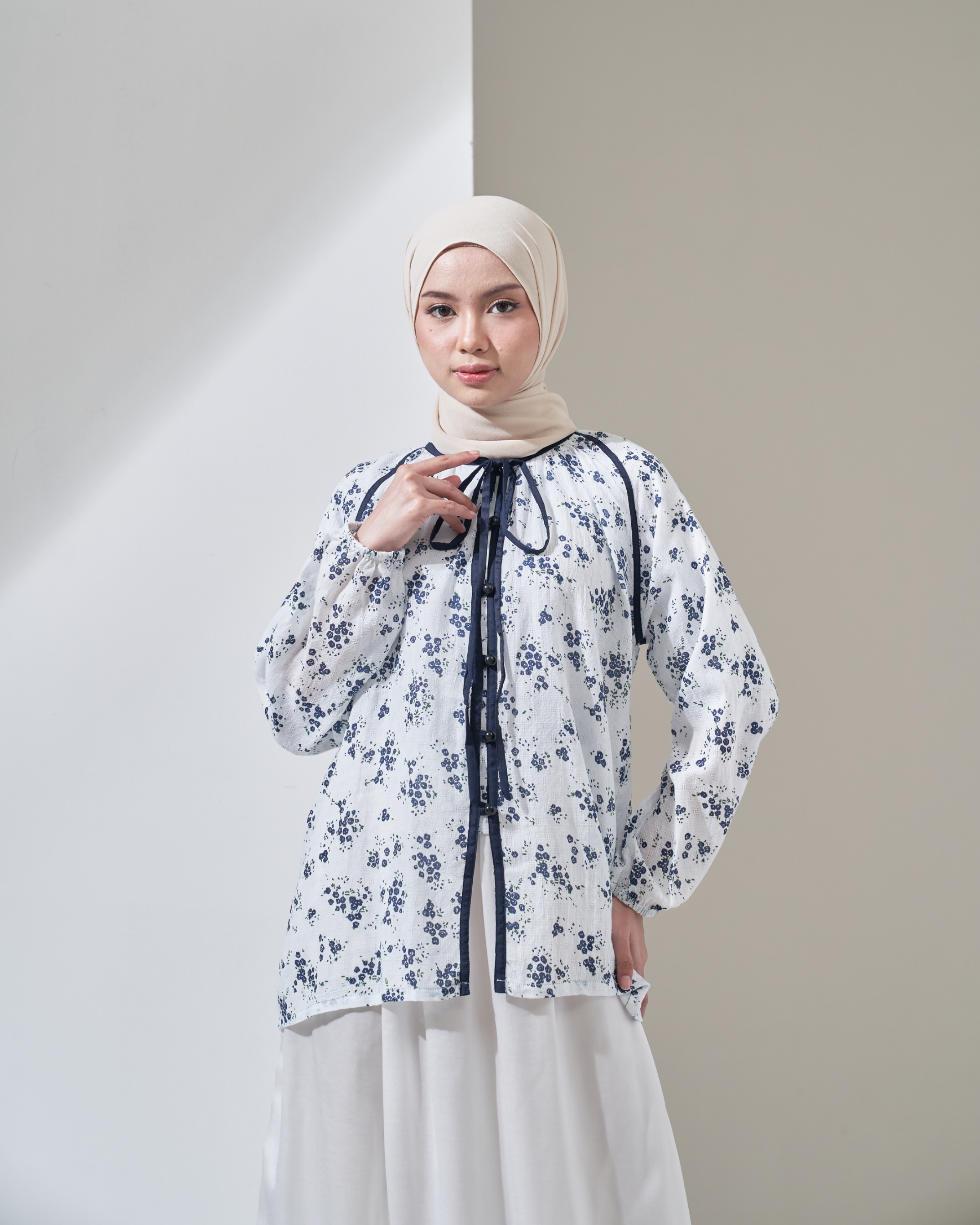 NONI TOP