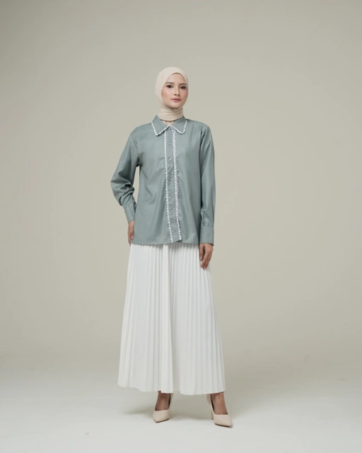 Image of LACY TOP