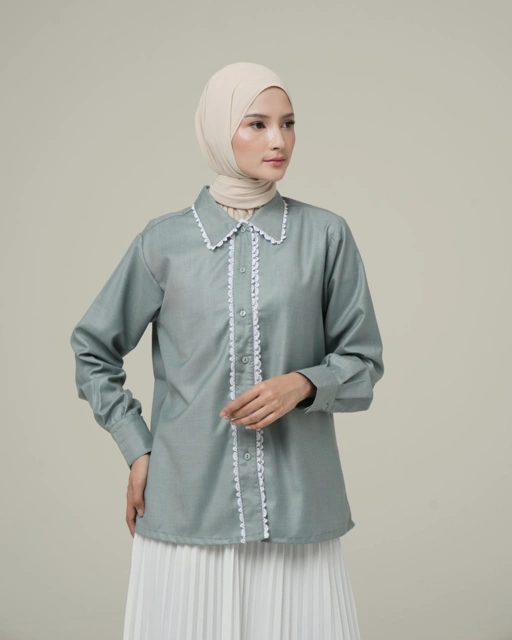 Image of LACY TOP