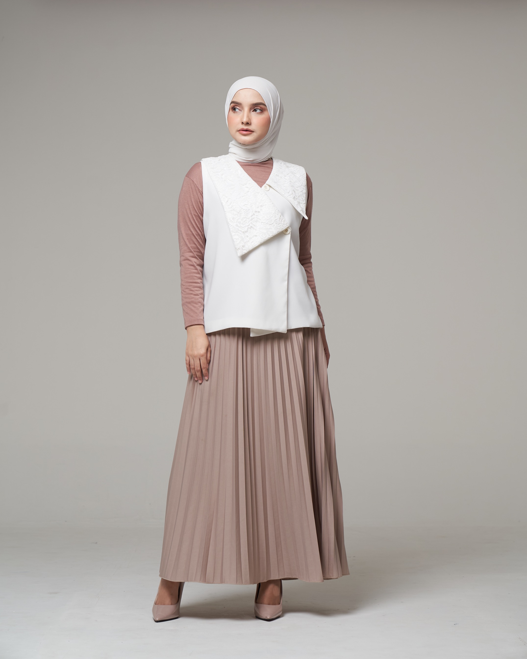 PUTIH TOP