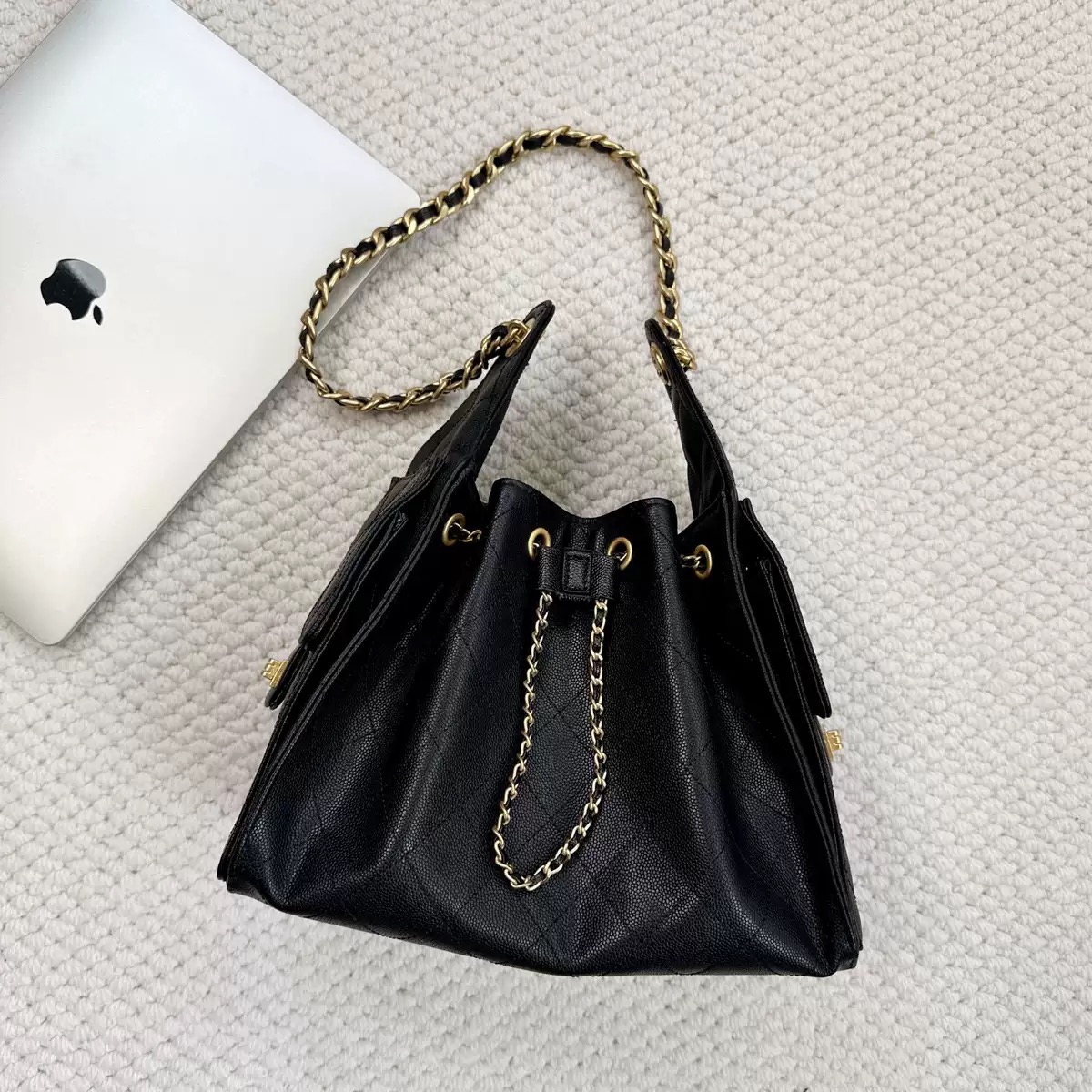 CHELSEA HOBO 25