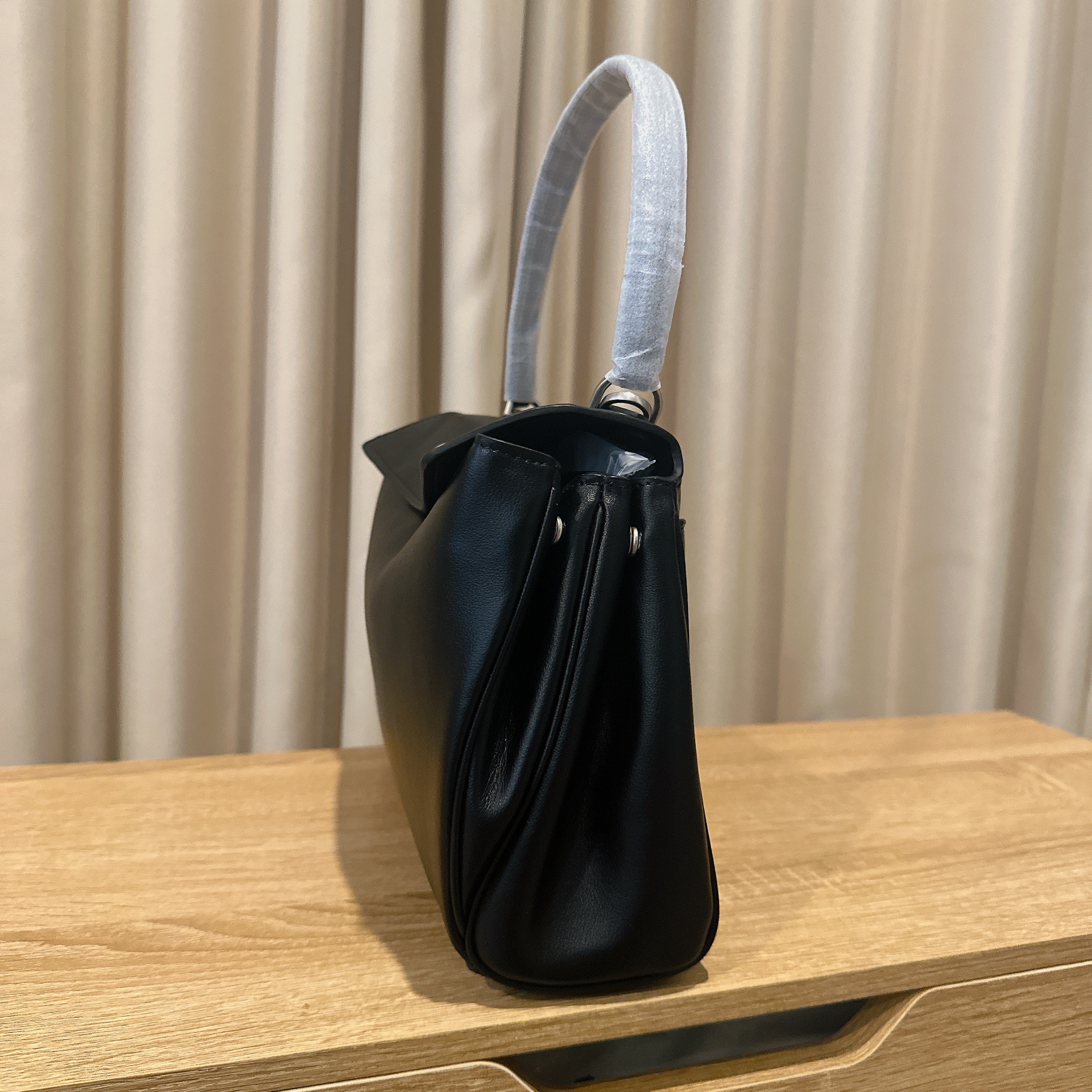 OSLO BLACK SILVER HARDWARE BAG WITH GENUINE LEATHER