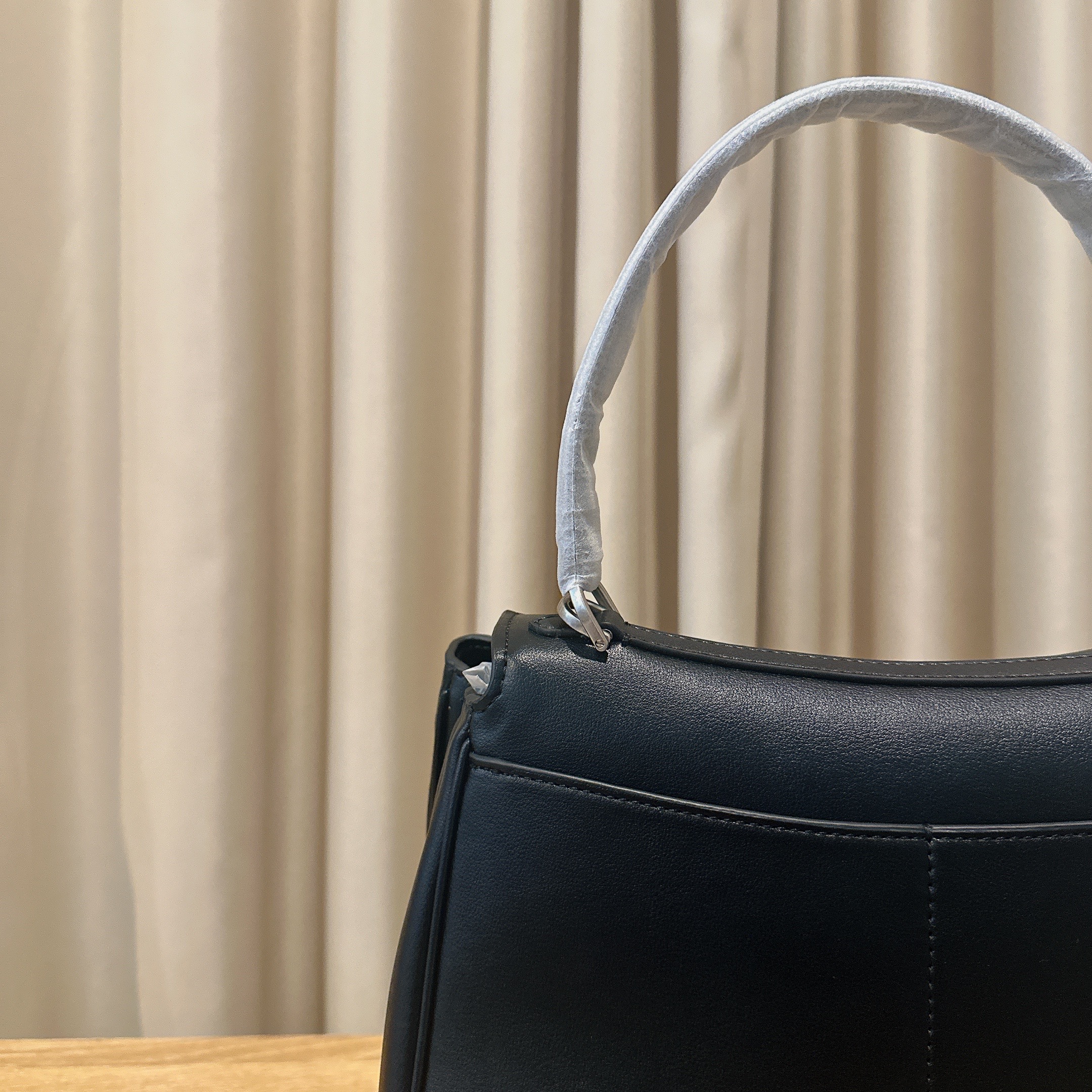 OSLO BLACK SILVER HARDWARE BAG WITH GENUINE LEATHER