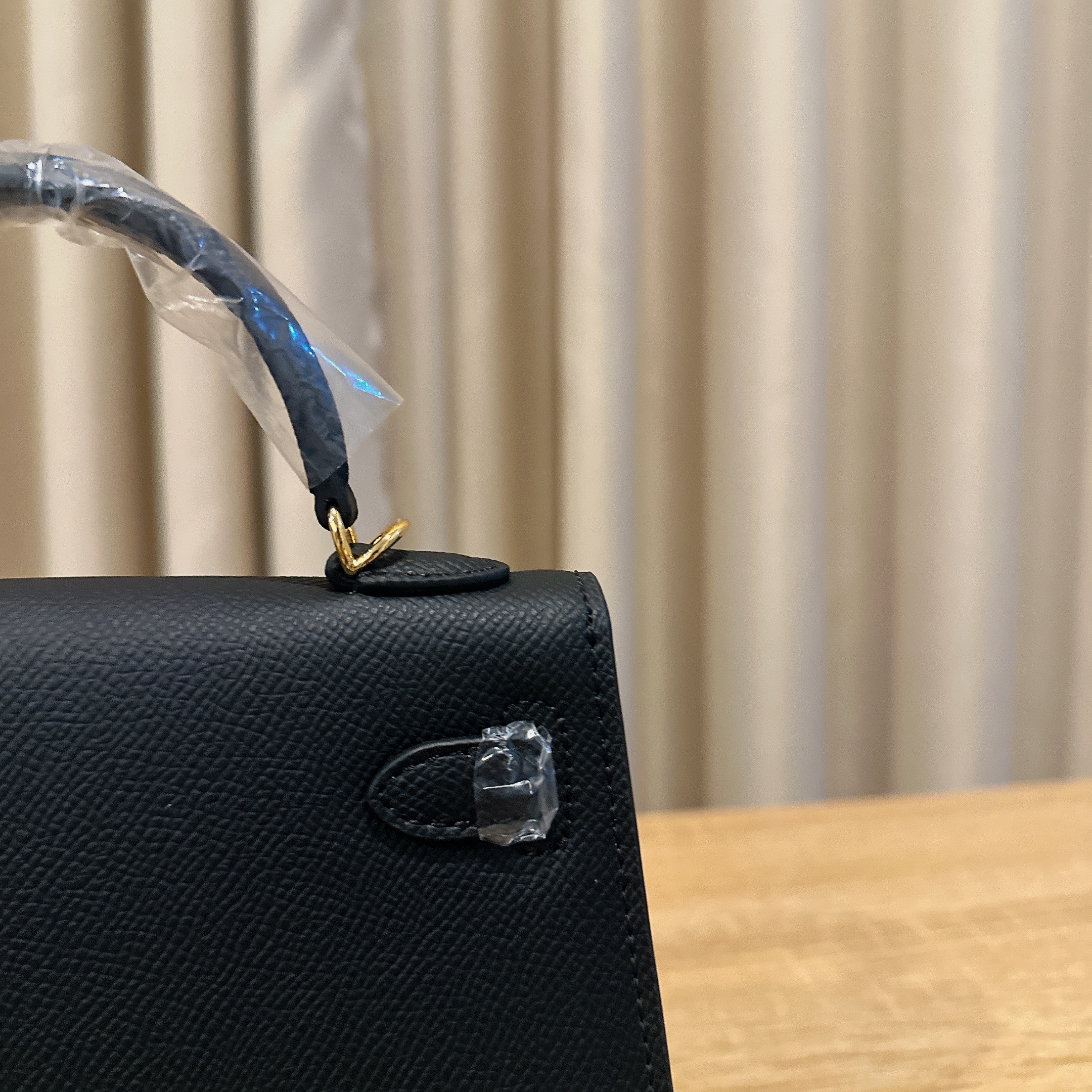 MINI CALLIE 19 BLACK IN EPSOM LEATHER