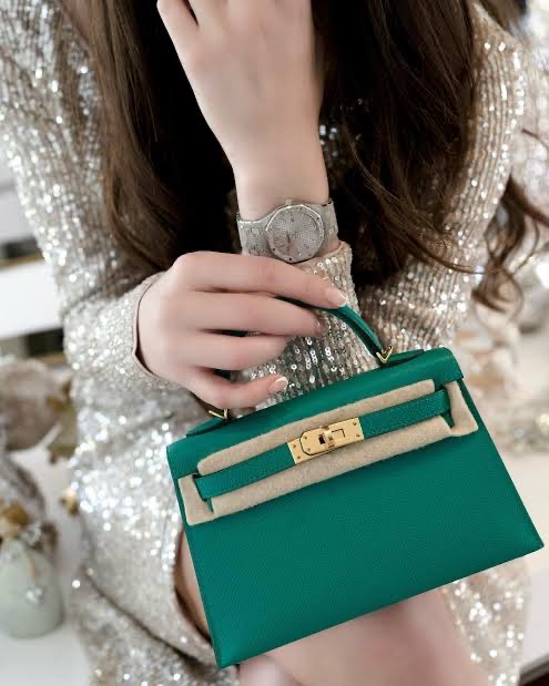 [HOLIDAY SERIES] MINI CALLIE 19 VERT JADE IN EPSOM LEATHER