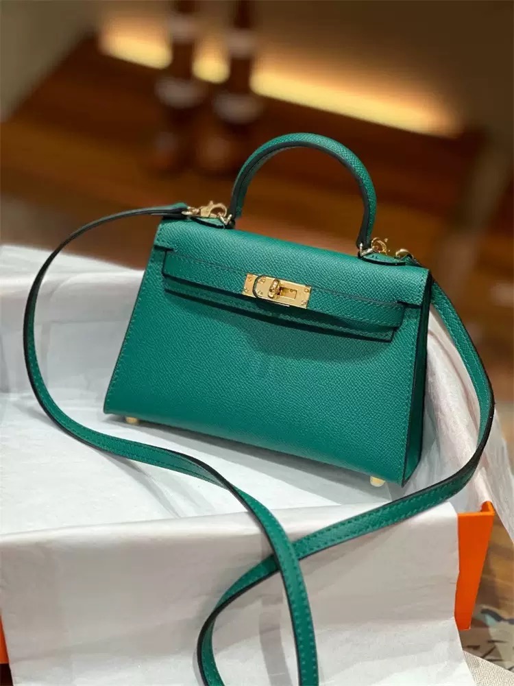 [HOLIDAY SERIES] MINI CALLIE 19 VERT JADE IN EPSOM LEATHER