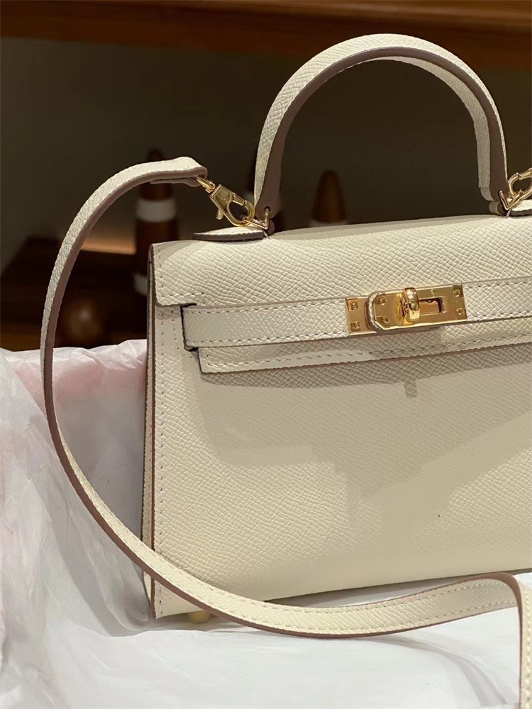 [HOLIDAY SERIES] MINI CALLIE 19 NATA IN EPSOM LEATHER