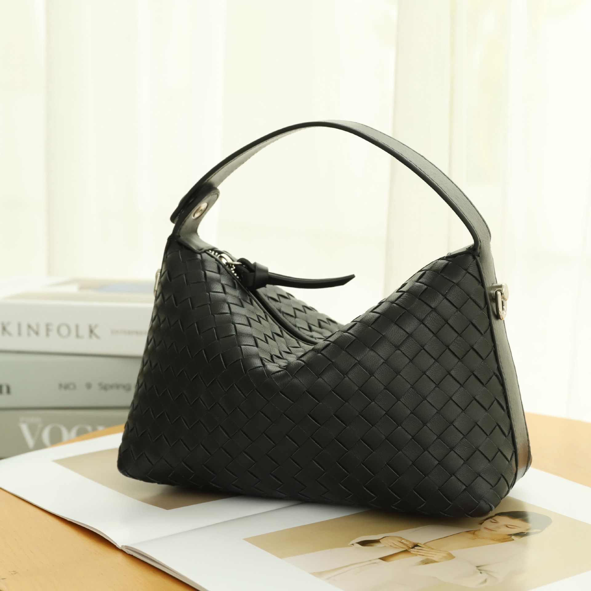 IVY WOVEN BAG (COW LEATHER)