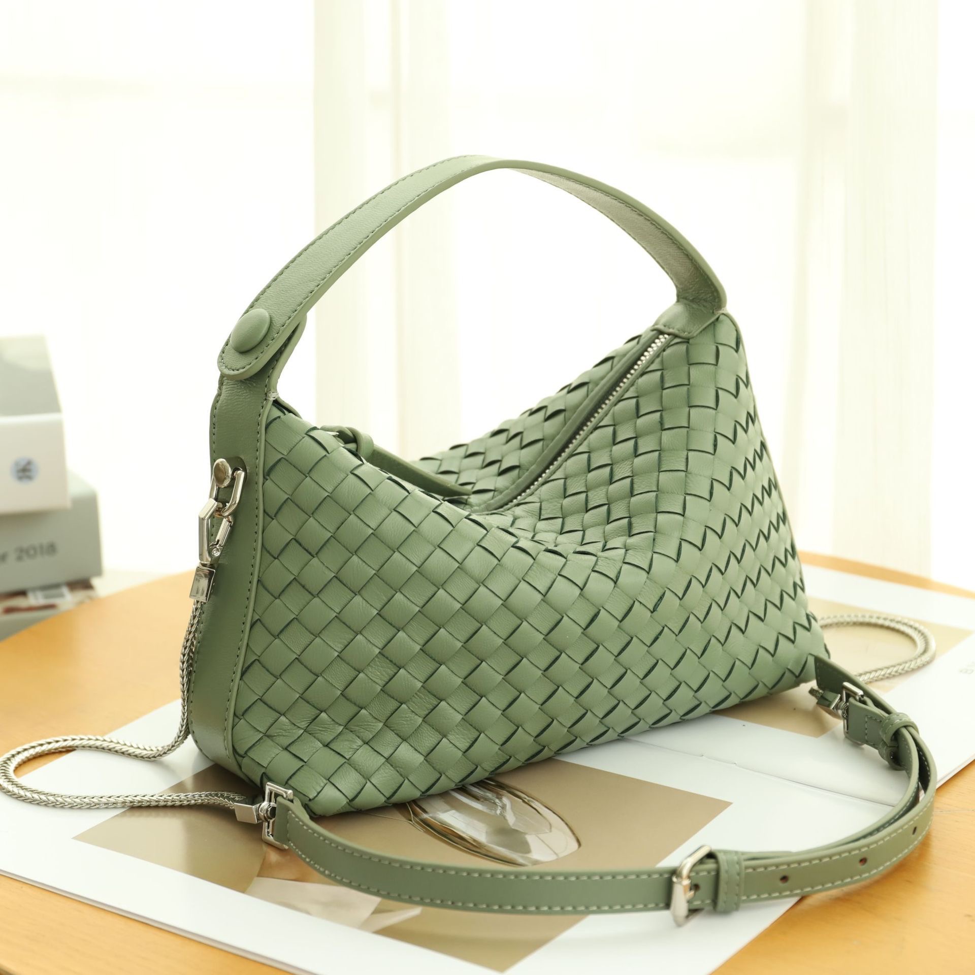 IVY WOVEN BAG (COW LEATHER)