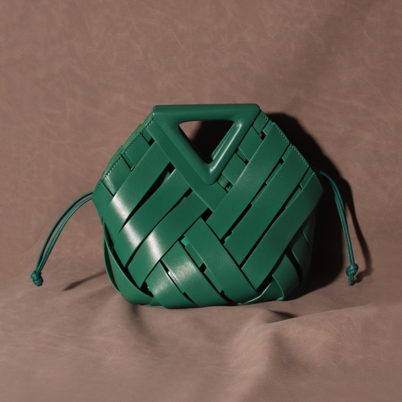 DOLCE WOVEN TOP HANDLE BAG (COW SKIN)