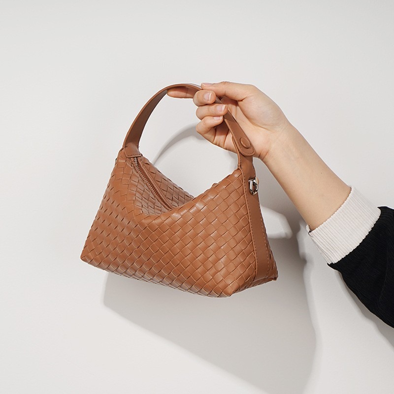 IVY WOVEN BAG (COW LEATHER)