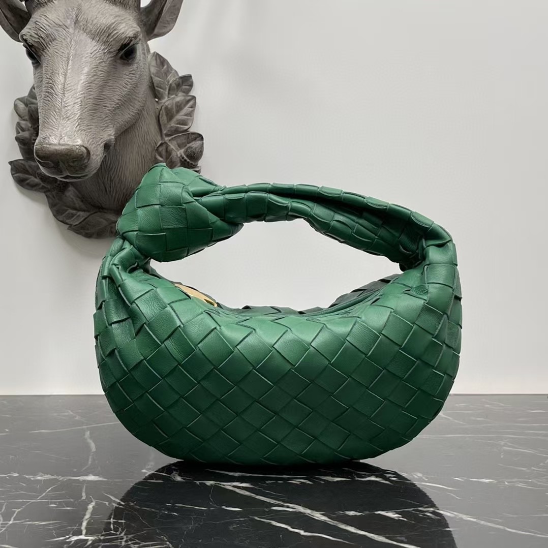 JADA WOVEN BAG (SHEEP SKIN)