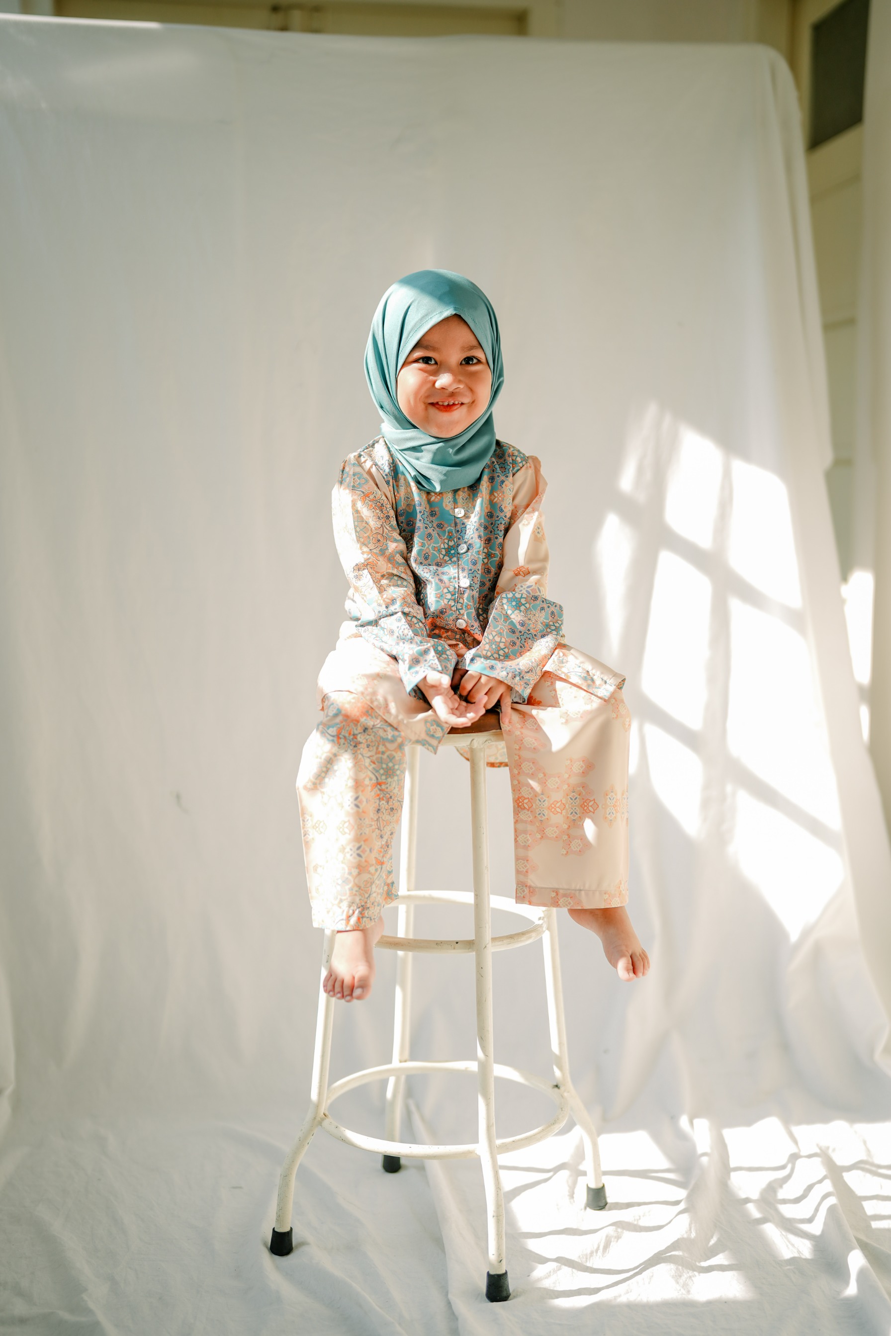 Seroeni Sarimbit Anak – One Set Anak Seragam Keluarga Lebaran