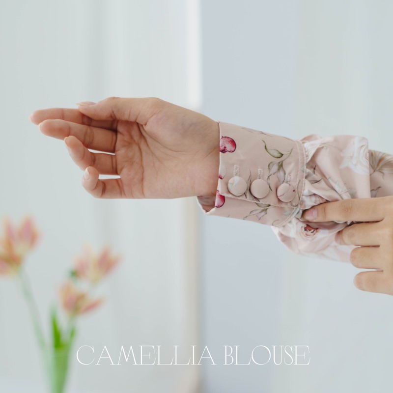 Camellia Blouse Blush Printing Motif Bunga
