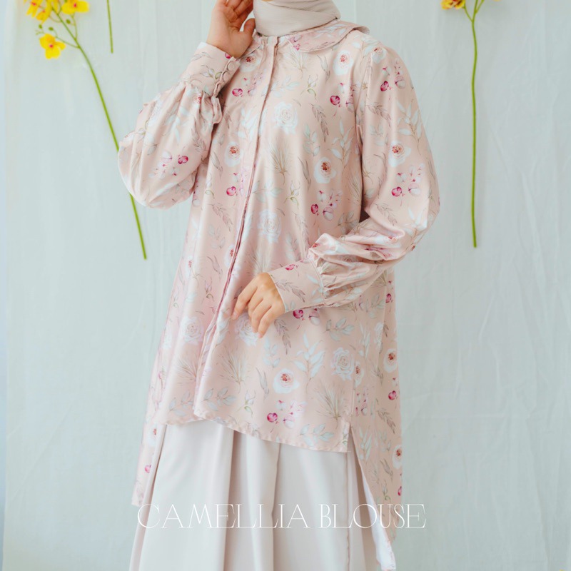 Camellia Blouse Blush Printing Motif Bunga