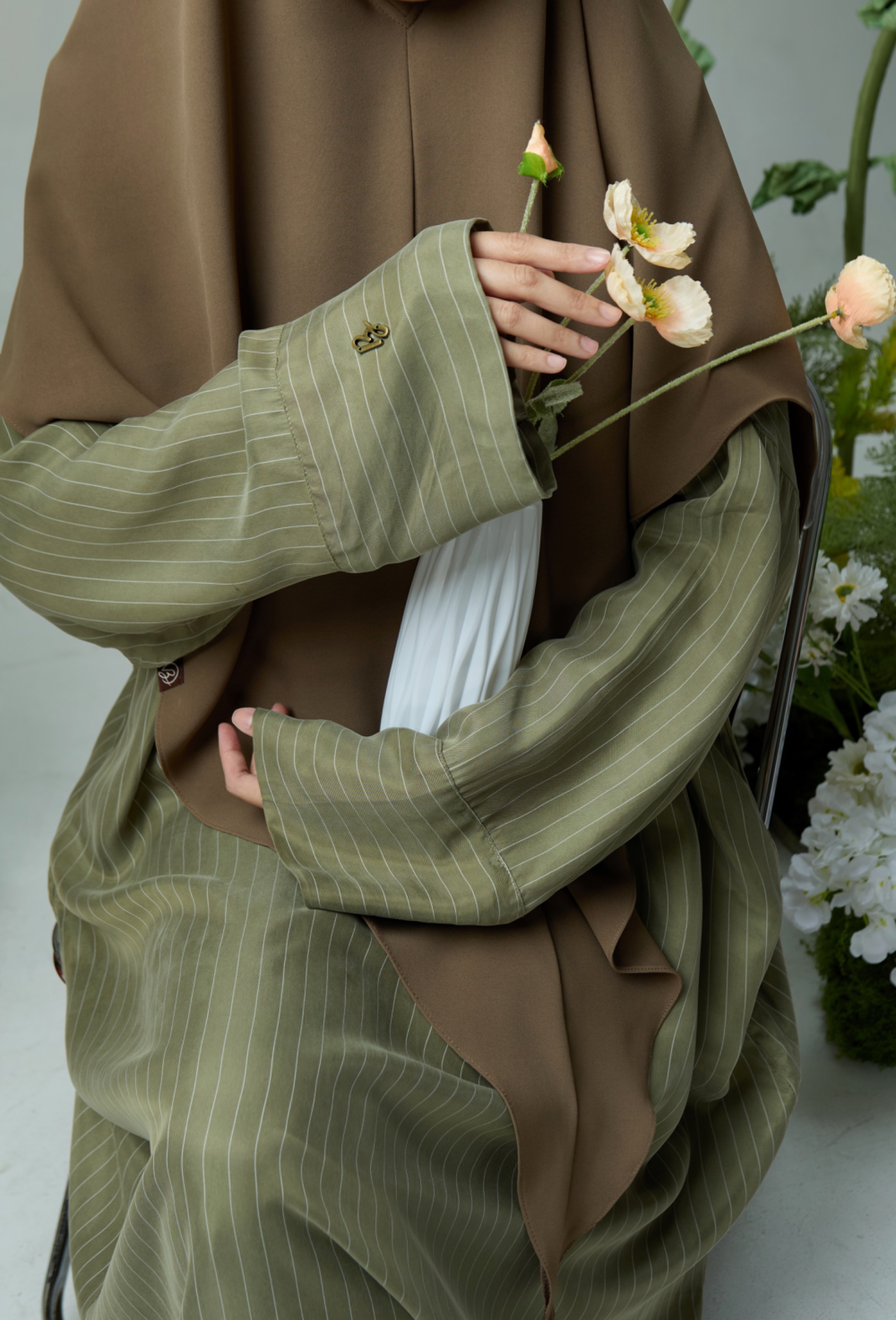 Shina Stripe Abaya 