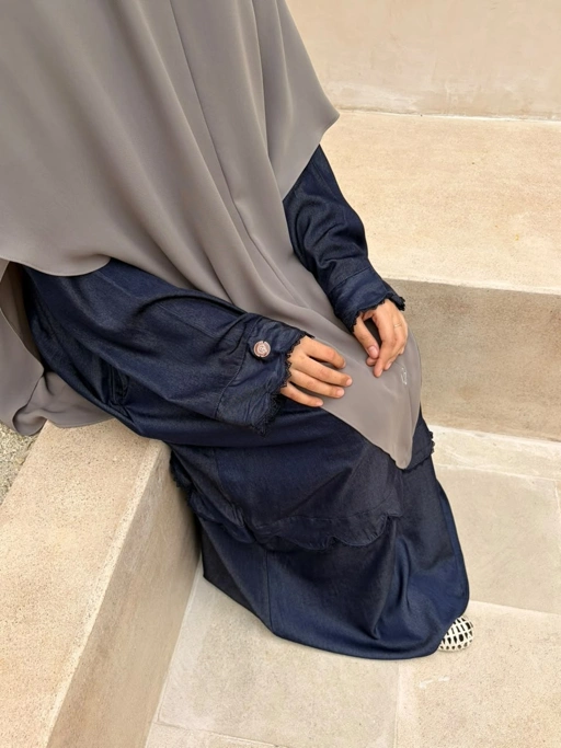 Ayra Abaya