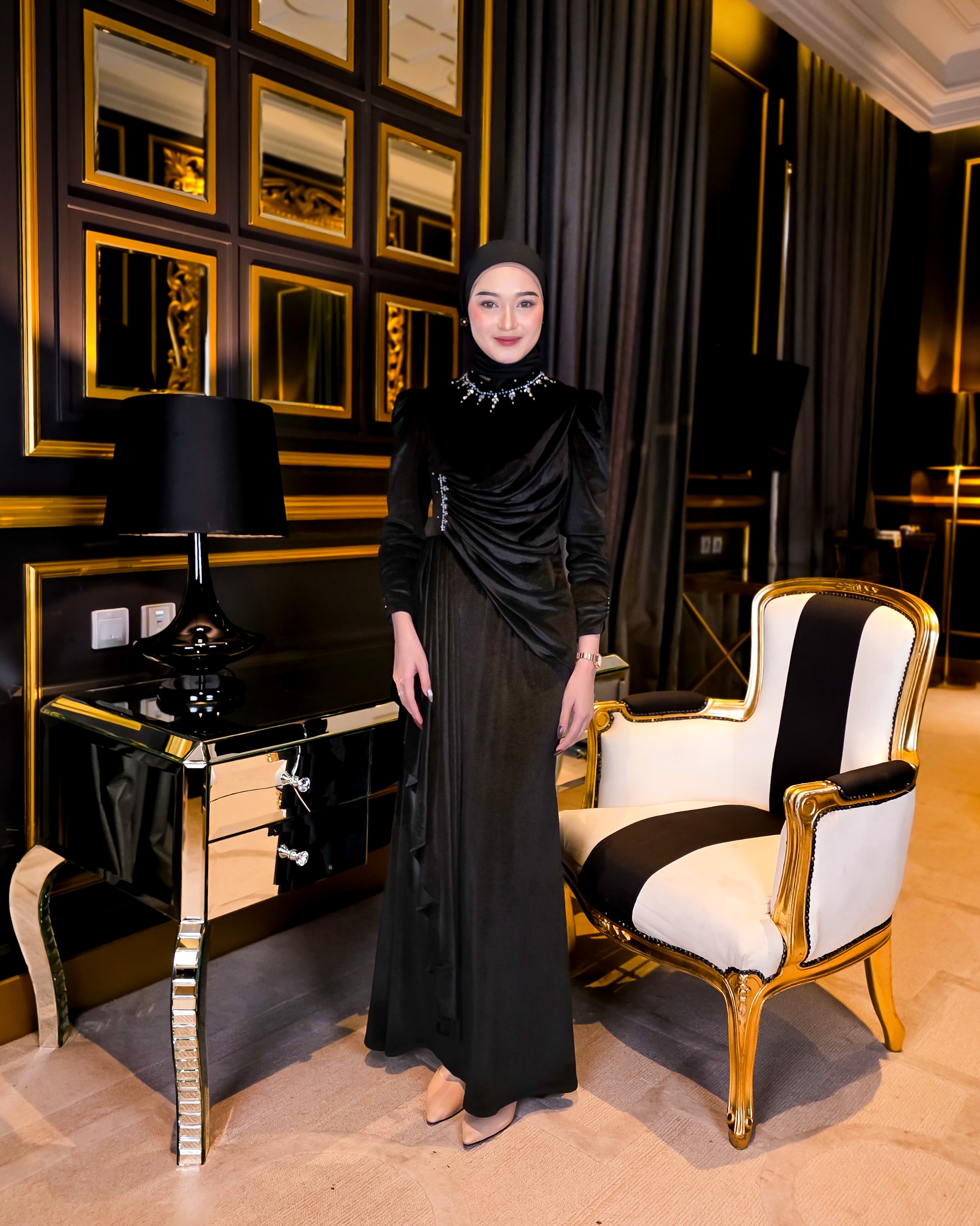 Clarriss Dress Bludru Mermaid Payet Ekslusif by Dwiwarna