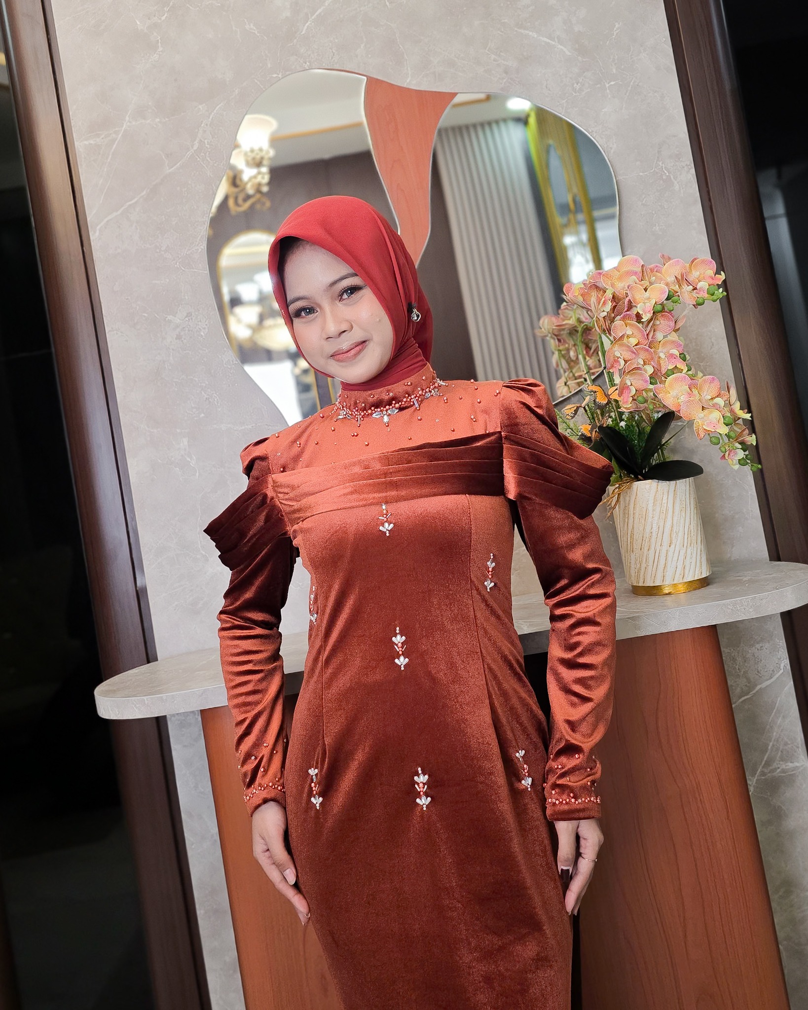 DWIWARNA Sadeera Dress Kondangan Bludru Mermaid Payet Ekslusif by Dwiwarna